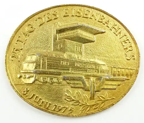 e11578 Plakette 25 Jahrestag des Eisenbahners 8 Juni 1975 goldfarben