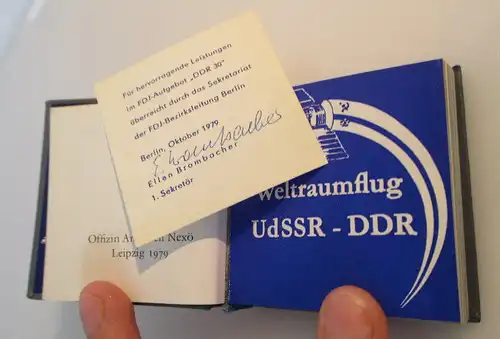 Minibuch: Weltraumflug UdSSR DDR verliehen vom Sekretariat der Bezirksl. bu0200