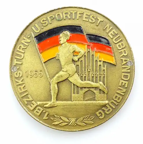 #e5788 DDR Medaille Sportfest Neubrandenburg Fahne emailliert 1955 Gymnastik