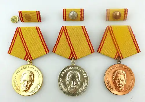 3 Medaillen Für Kampfverdienst Dr. Richard Sorge Medaille in Gold Silber Bronze