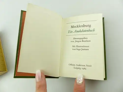 e12182 2 Minibücher Anekdotenbuch Mecklenburg Fremdenführer für Berlin Potsdam