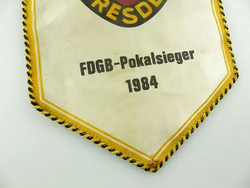 e12161 Original alter Wimpel Dynamo Dresden FDGB Pokalsieger 1984