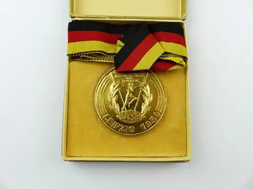 #e7893 Alte DDR Sieger Medaille DTSB Leipzig 1959 III. Turn- und Sportfest