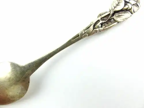 e6893 Original alter Jugendstil Mokkalöffel aus 800 (Ag) Silber mit Rose
