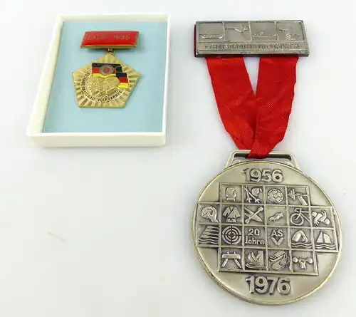 #e1882 Abzeichen und Medaille: 20 Jahre ASV und 30 Jahre NVA