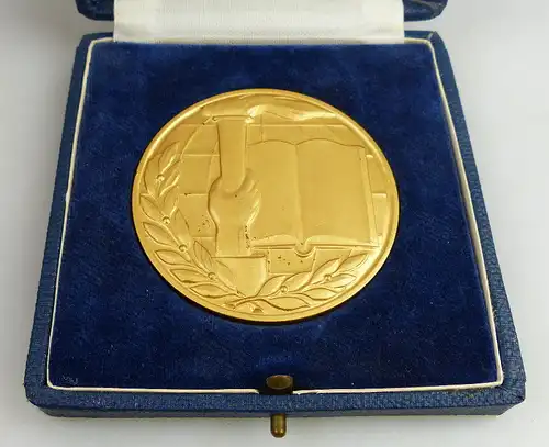 Medaille: Studentenaktion Prag 17.Xi.1939, goldfarben, Orden1345