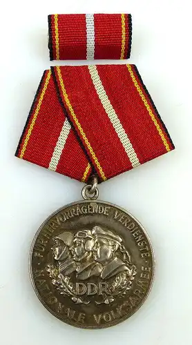 Verdienstmedaille der NVA in 900 Silber vgl Band I Nr. 146 d Punze 4, Orden1201