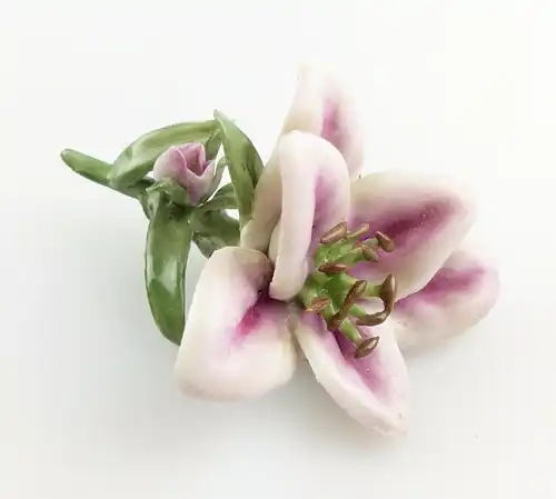 #e5088 PMP Porzellan Manufaktur Plaue Schierholz Blume Lilie