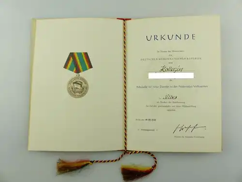 e12082 4 Urkunden ab 1965 für Verdienstmedaille und treue Dienste