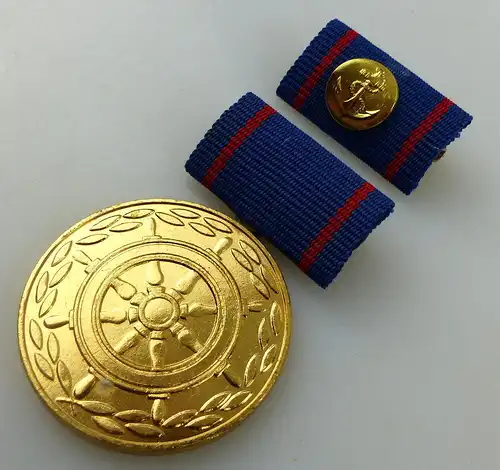 Medaille treue Dienste Seeverkehrswirtschaft Binnenschiffahrt Gold, Orden3013
