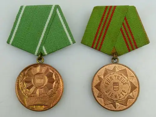 2 Medaillen + 2 Urkunden Strafvollzug Medaille ausgez. Leistungen bewa Orden1123