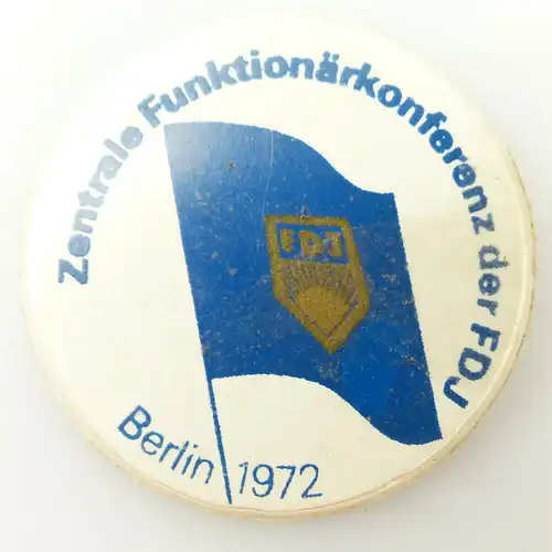 #e1939 Zentrale Funktionärkonferenz der FDJ Berlin 1972 Abzeichen