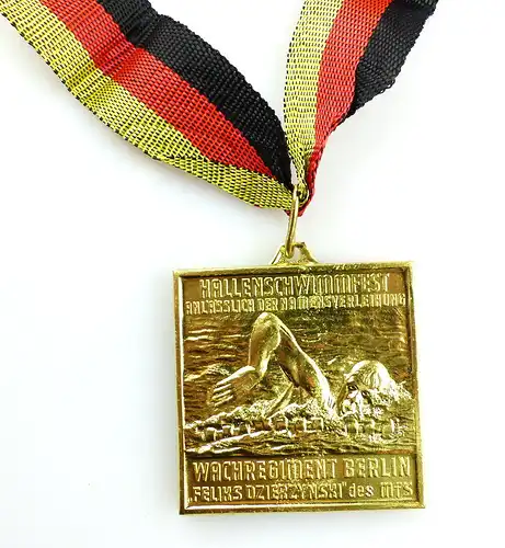 #e4173 DDR Medaille Staatssicherheit Wachregiment Berlin Hallenschwimmfest MfS