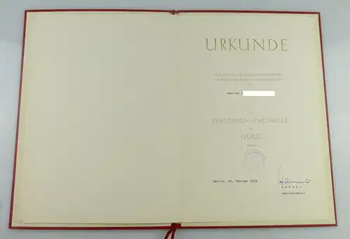 3 Urkunden: SED, Treuedienstmedaile Bronze, Silber Gold, Orden1893