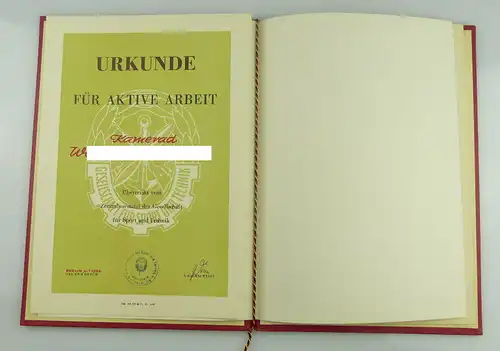 2 Urkunden: Schießwettbewerb goldene Fahrkarte 1976 im MfAA, Für akti, Orden1891