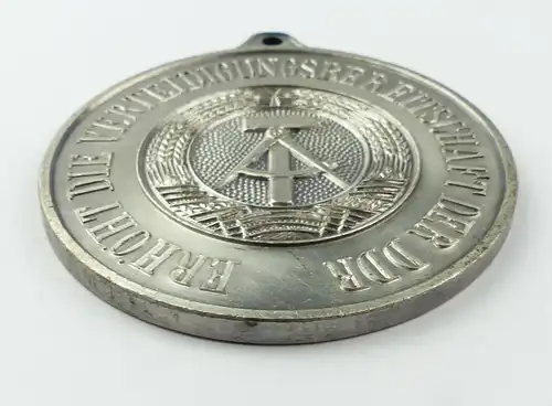 e10225 DDR Medaille Meisterschaft der GST silberfarben 1975