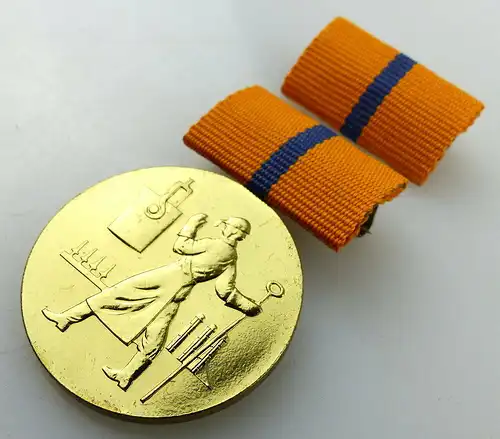 Medaille für hervorragende Leistungen in der Metallurgie der DDR, Orden2853