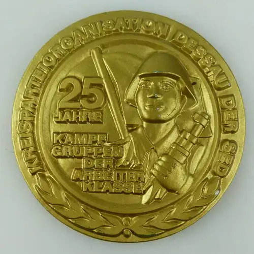 Medaille: 25 Jahre Kampfgruppen der Arbeiterklasse Dessau Kreispartei, Orden1492