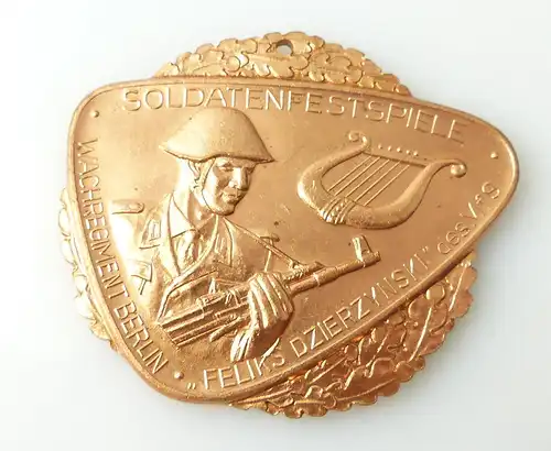 Medaille: Wachregiment Berlin des MFS Soldatenfestspiele vgl.Band II 727c/ r517