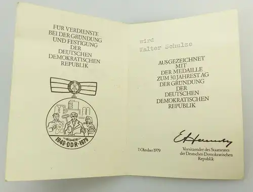 e11479 1 Position DDR Orden und Abzeichen alles original getragen DDR