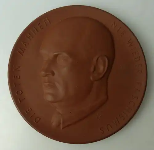 Meissen Medaille: Kuratorium für den Aufbau Nationaler Gedenkstätten, Orden1442