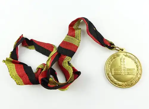 #e8371 DDR Medaille Berliner Hallenhandball Meister 1975