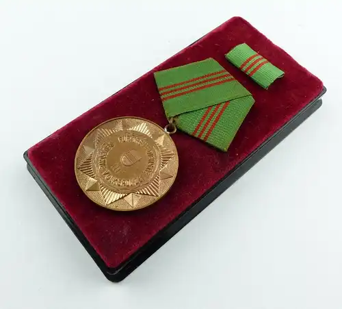 #e6025 Medaille für treue Dienste bewaffnete Organe des MdI Nr. 143a Stufe III