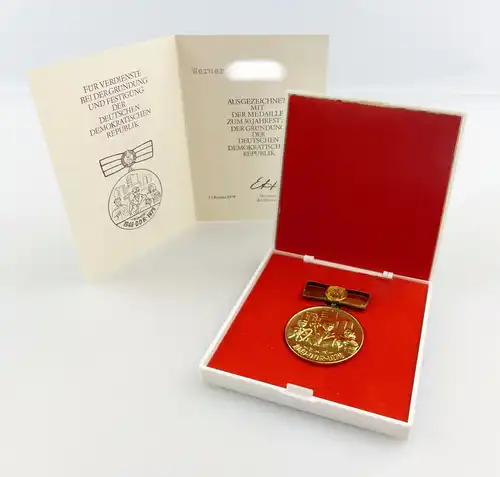 #e7644 Ehrenmedaille 30. Jahrestag der DDR aus Nachlass Generaldirektor Zentrag