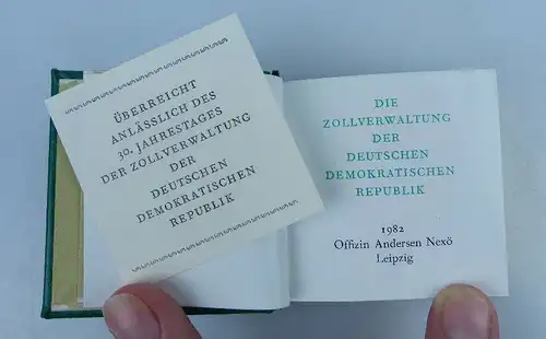 Minibuch Zollverwaltung der DDR mit Vollgoldschnitt bu0959