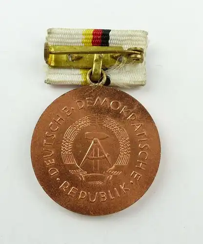 e10488 DDR Medaille Dr Theodor Neubauer Medaille in Bronze