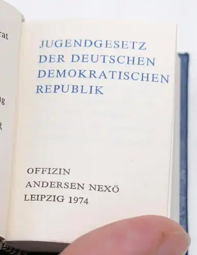 1 Position Minibücher:Jugendgesetz DDR,Magdeburg,W.L.Lenin,Wie man Arbeiten muss