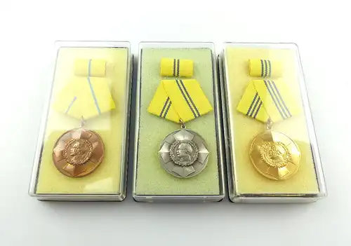 #e4605 3 x Blücher Medaille für Tapferkeit Stufe Bronze, Silber & Gold von 1984