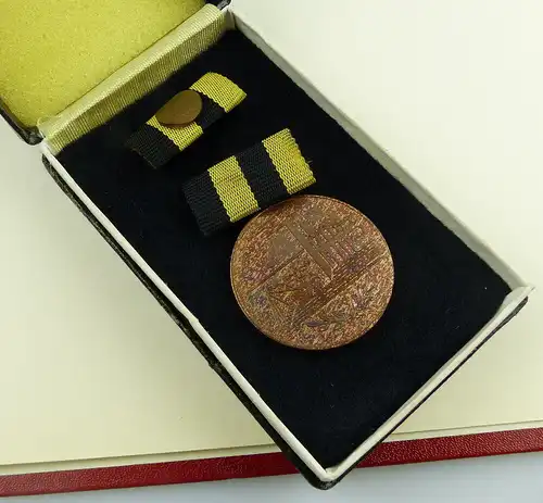 Medaille für Verdienste in der Kohleindustrie der DDR + Urkunde 1976 verl, so255