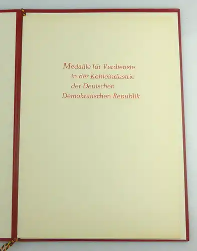 Medaille für Verdienste in der Kohleindustrie der DDR + Urkunde 1976 verl, so255