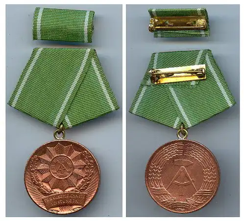 DDR Medaille ausgezeichnete Leistungen mit Urkunde 1969
