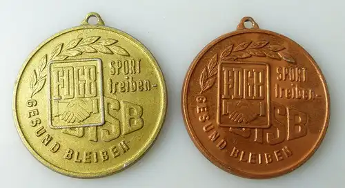 2 Medaillen : Sporttreiben Gesund bleiben FDGB DTSB,Sieger,3. Platz / r 486