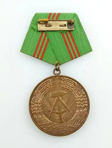 #e2996 Medaille für treue Dienste i.d. bewaffneten Organen des MdI Nr.143a 1964