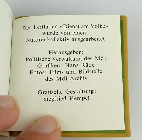 Minibuch : Dienst am Volke, Graphischer Großbetrieb Leipzig 1982 /r154