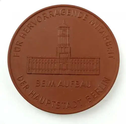 e10161 Meissen Medaille DDR für hervorragende Mitarbeit beim Aufbau Berlins