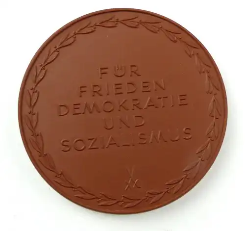 e10161 Meissen Medaille DDR für hervorragende Mitarbeit beim Aufbau Berlins