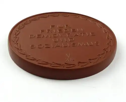 e10161 Meissen Medaille DDR für hervorragende Mitarbeit beim Aufbau Berlins