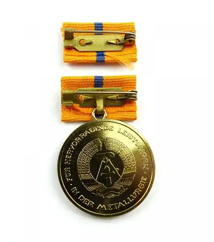 e9140 Original Medaille für hervorragende Leistungen in der Metallurgie der DDR