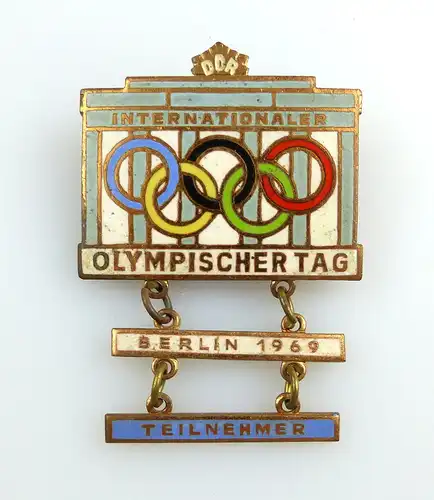 #e2820 Teilnehmer Abzeichen Internationaler Olympischer Tag Berlin 1969 DDR