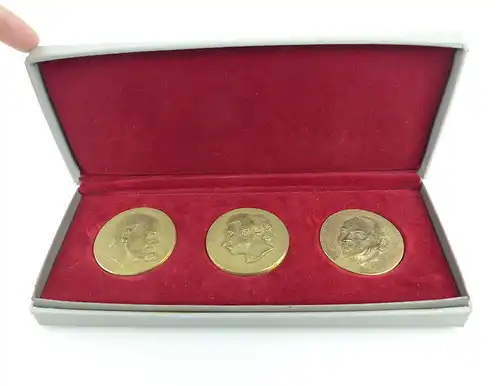 #e2380 3 original alte Medaillen Lenin, Rosa Luxemburg und Georg Schumann