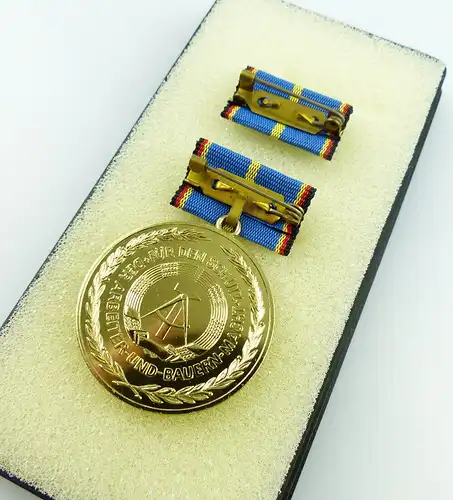 Medaille für langj. Pflichterfüllung zur Stärkung der Landesverteidigung, so318