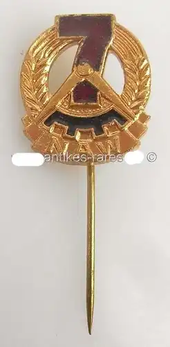 DDR Abzeichen NAW Aufbaunadel 1960-1968 in Bronze / orden137