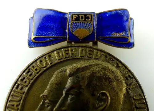 FDJ Medaille: Friedensaufgebot der deutschen Jugend 1950 e1739