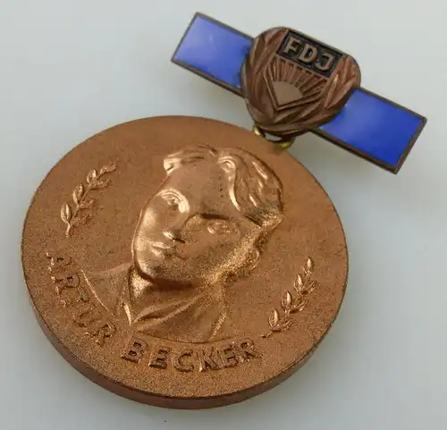 DDR Artur-Becker-Medaille in Bronze vgl. Band V Nr. 13a, Orden3184