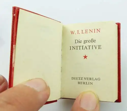 Minibuch : W.I.Lenin Die Große Initiative Dietz Verlag Berlin 1983 /r627