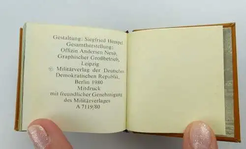 Minibuch: Die Nationale Volksarmee der DDR e038